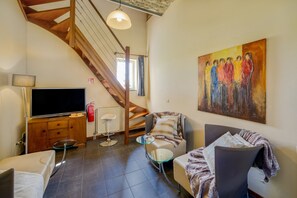 Apartment | Living room - Rustic Apartment in Mesch near Town Center (Eijsden)