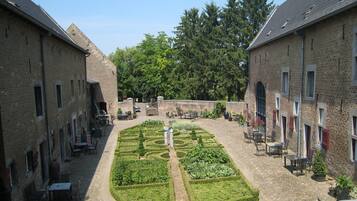 Apartment | Exterior