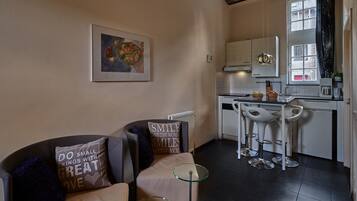 Apartment | Living room