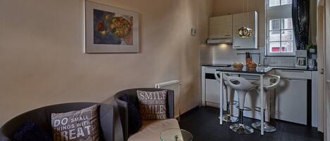 Apartment | Living room