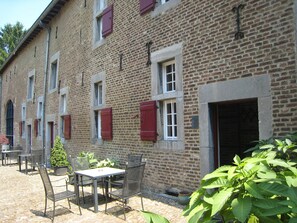 Apartment | Balcony - Rustic Apartment in Mesch near Town Center (Eijsden)