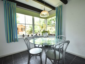 Maison | Cuisine privée | Réfrigérateur, four, lave-vaisselle, cafetiÚre/bouilloire