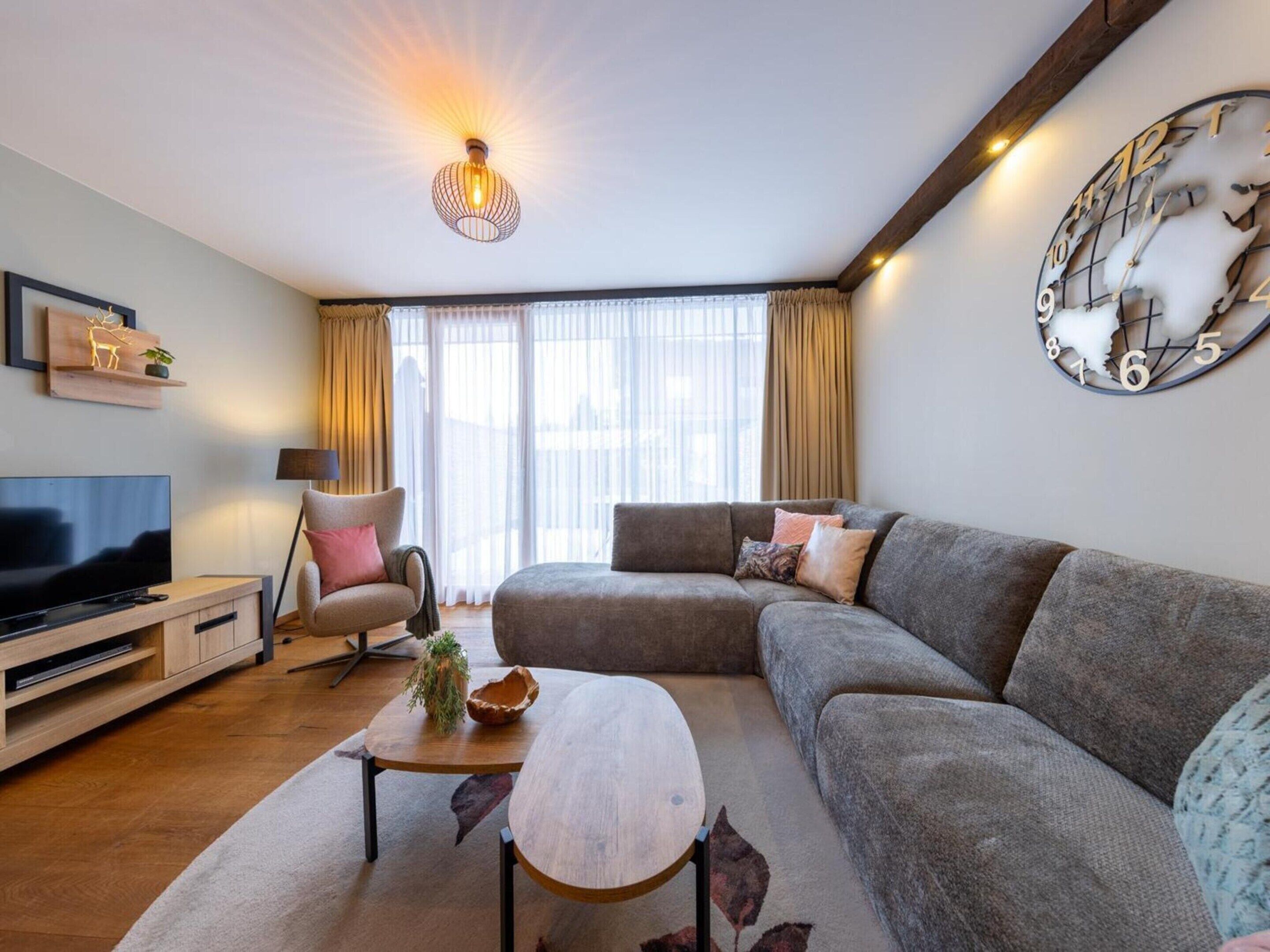 Apartment | Living room