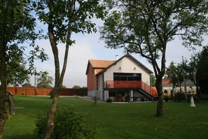 House | Bahagian luar
