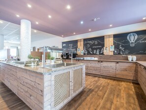 Apartment | Dining - Pleasant Apartment in Gosau near Ski Area (Gosau)