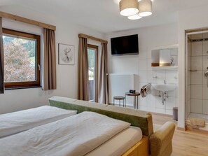 Appartement | 3 chambres, ameublement personnalisé, draps fournis