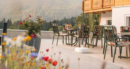 Chalet in Filzmoos With Sauna & Mountain Views