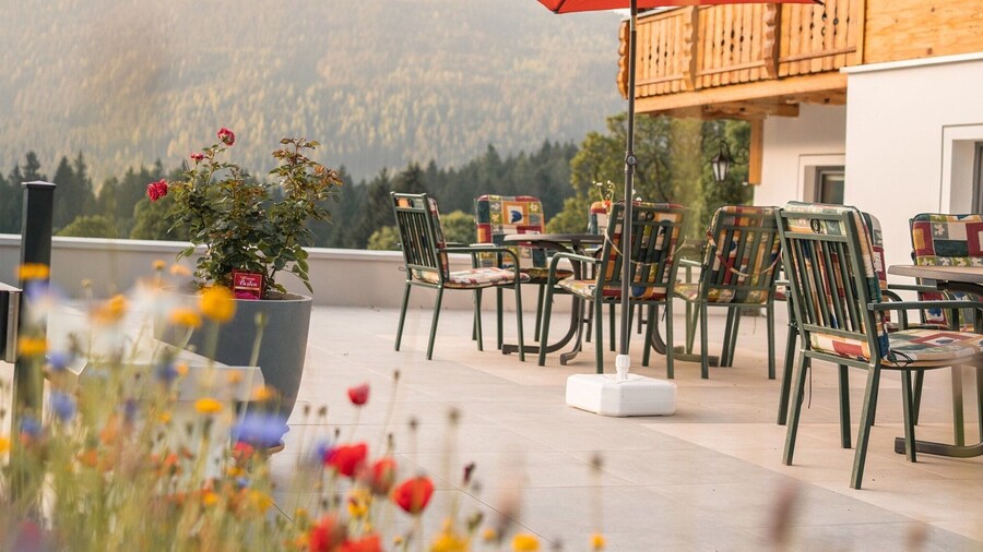 Chalet in Filzmoos With Sauna & Mountain Views