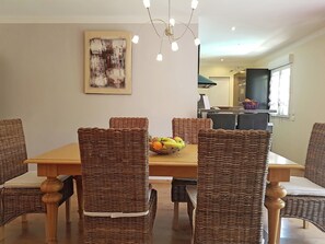 Villa | Tempat makan