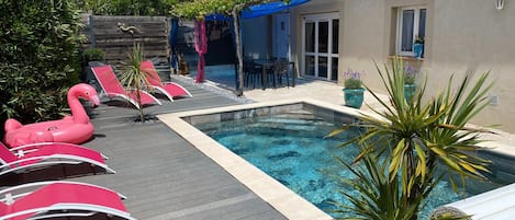 ヴィラ | プール