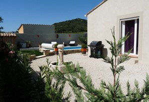 Villa | Exterior - Villa Alba: Sunlit Comfort in Lirac (Lirac)