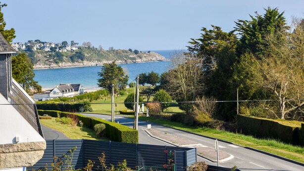Unclassified image, 1 of 27, button - Semi-detached Home With Garden, 500m From the Beach, Golf Course - Côte Darmor (Saint-Cast-le-Guildo)