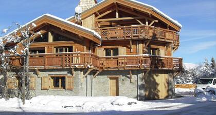 Chalet in Les 2 Alpes Near Ski Piste