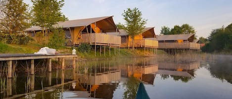 Tent | Exterior