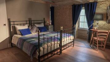4 bedrooms, individually furnished, iron/ironing board, bed sheets