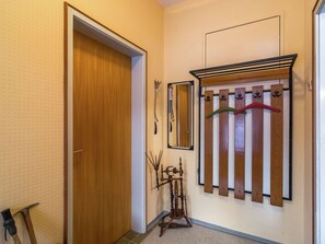 2 phòng ngủ, trang bị nội thất với thiết kế riêng biệt 