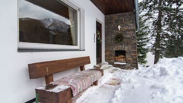 House | Balcony