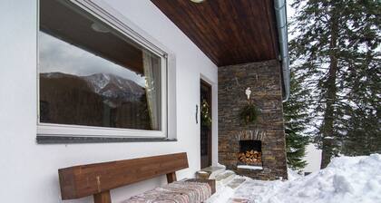 Peaceful Holiday Home in Seewiesen near Ski Area