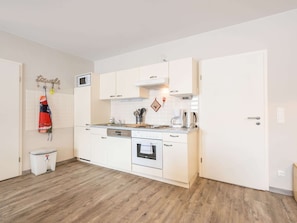 Ferienhaus | Eigene Küche | Wasserkocher mit Kaffee-/Teezubehör