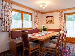 Dining - Sunny Apartment in Kappl With Infrared Sauna (Kappl)