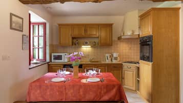 House | Tempat makan