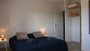 House | 3 bedrooms, individually furnished