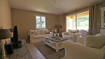 House | Living room