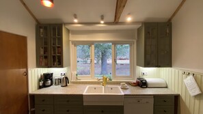 House | Private kitchen | Microwave, dishwasher, coffee/tea maker, highchair