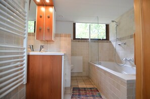 House | Bathroom