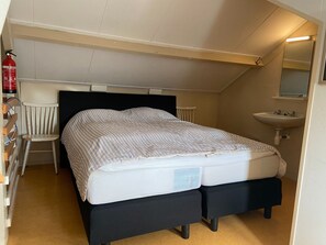 Hus | 5 soveværelser, individuel indretning, strygejern/strygebræt