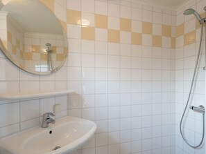 House | Bathroom