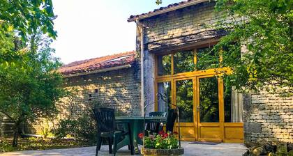 Quaint Holiday Home With Garden in Ranville-breuilaud