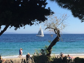 Exterior - Sea-view Holiday Home in Rayol-canadel-sur-mer With Garden (Rayol-Canadel-sur-Mer)