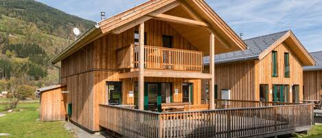 Chalet | Exterior