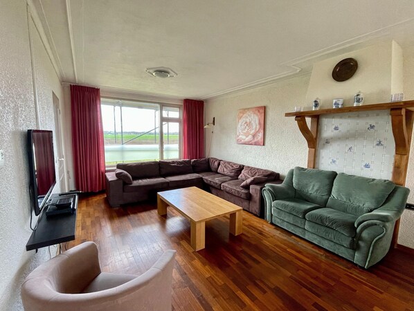 Huis | Woonkamer | Een open haard