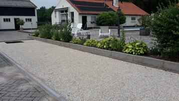 하우스 | 숙박 시설 구내