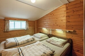 Casa | 2 dormitorios, mobiliario individual, ropa de cama