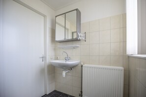 House | Bathroom