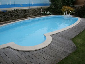Kolam renang outdoor