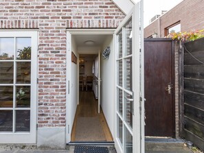 House | Reception - Tasteful Holiday Home in Wemeldinge near Sea (Wemeldinge)