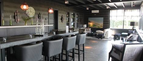 House | Dining