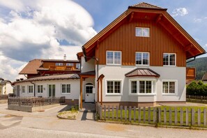 Exterior - Welcoming Apartment in Sankt Margarethen im Lungau near Ski Area (Sankt Margarethen im Lungau)