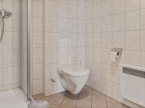 Apartment | Bathroom