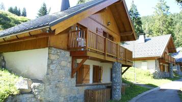 Chalet | Bahagian luar
