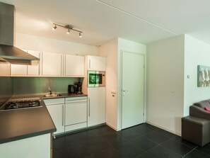 High chair - Holiday Home in Balk Near Frisian Lakes (Balk)