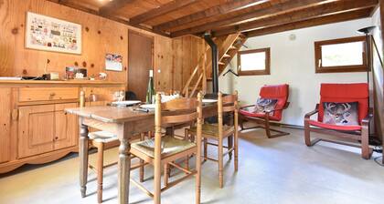 Quiet Chalet With Garden