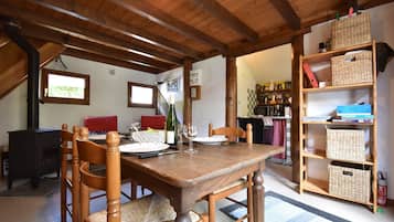 Chalet | Tempat makan