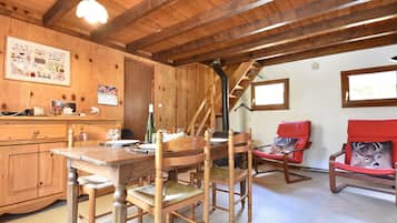 Chalet | Ruang keluarga