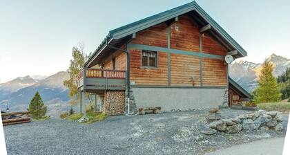 Cozy Holiday Home in Valfréjus Near Ski Lift