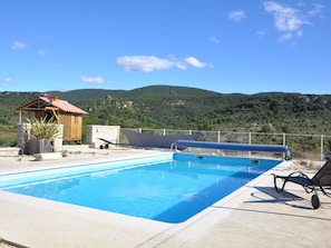 Outdoor pool - Lavish House in Ardeche With Shared Pool (Grospierres)